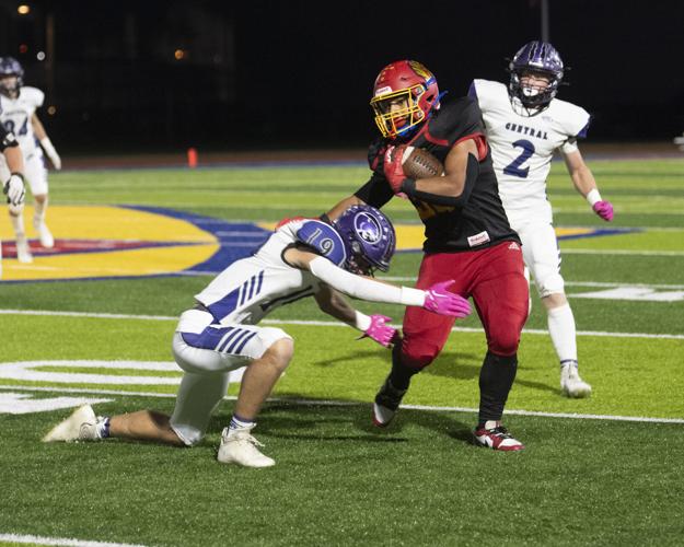 PHOTOS Roxana 52, Breese Central 28 football at Roxana Sports