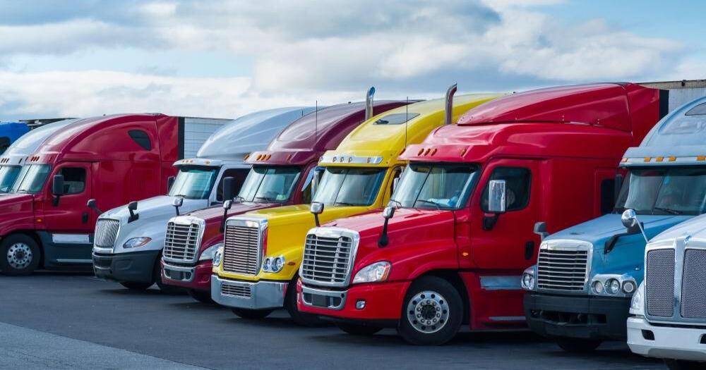 Illinois sues over 'unprecedented' demand for CDL info
