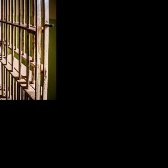 Illinois prison mail scanning rule faces lawmaker scrutiny