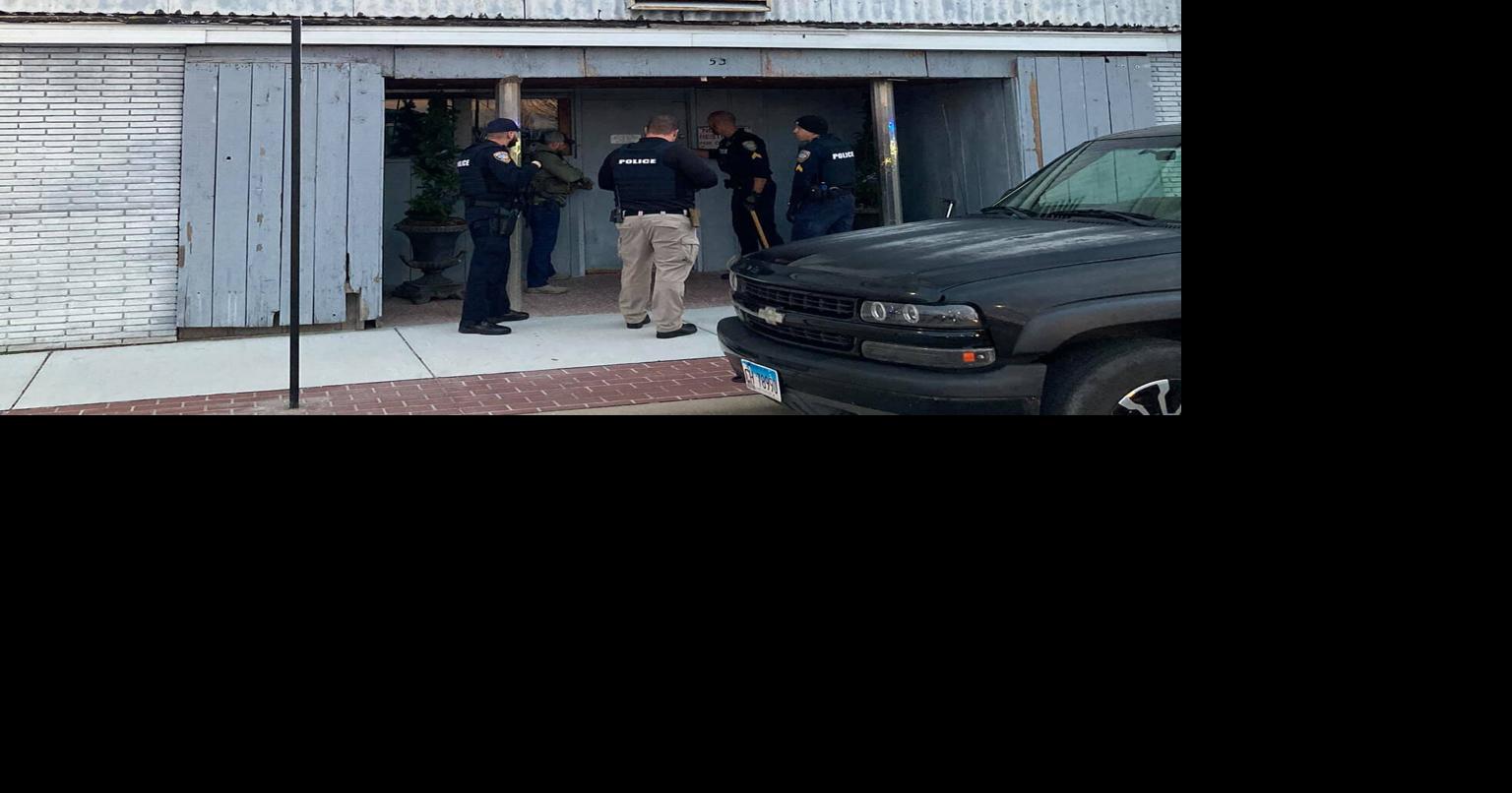 Police raid Wood River business in drug investigation Local News
