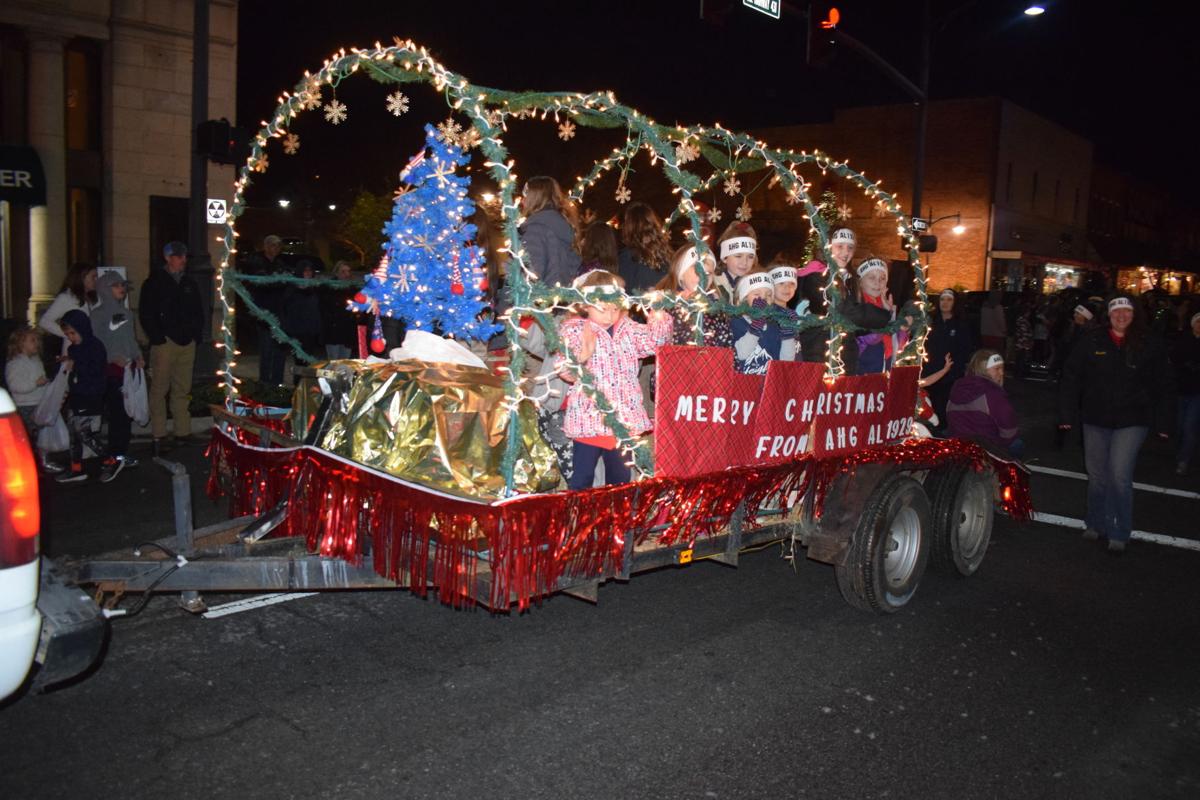 When Is Ft Payne Al Christmas Parade For 2022 The Guntersville Christmas Parade 2021 | Gallery | Advertisergleam.com