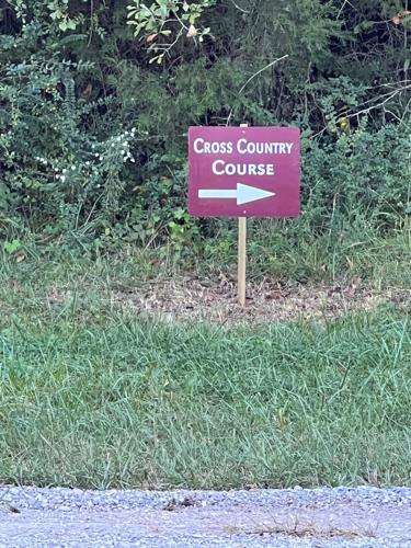 IDB provides cross country signs | News | advertisergleam.com