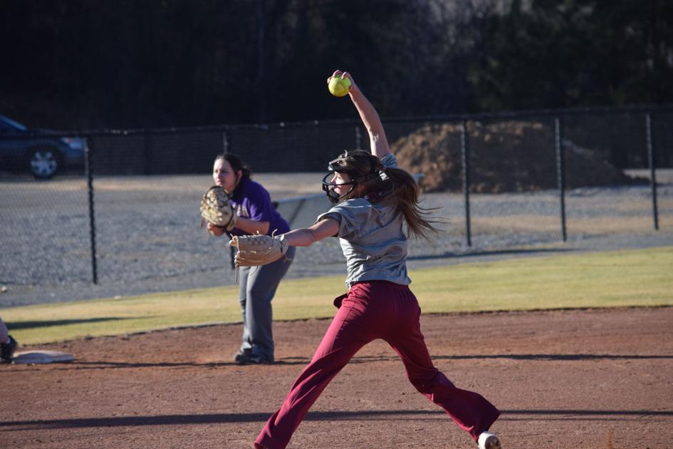 AdvertiserGleam.com - Softball set to start Tuesday image
