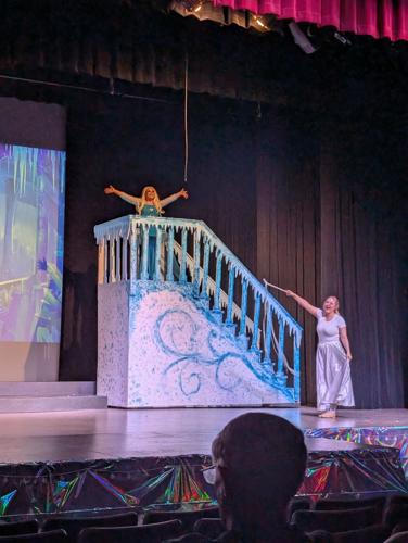 'Frozen Jr.' a hit at Backstage | | advertisergleam.com
