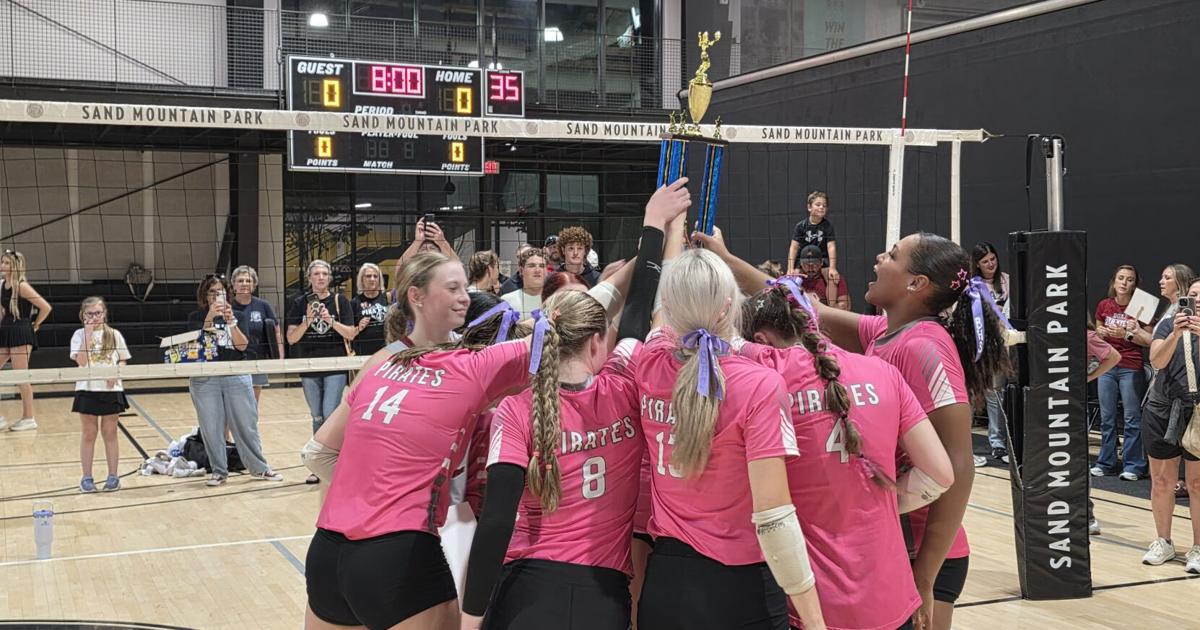 Advertiser-Gleam - Lady Pirates edge DAR in county image