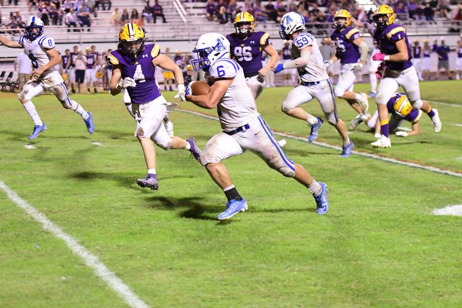AdvertiserGleam.com - Arab's Turnage breaks 1,300 image
