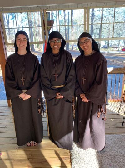Franciscan Nuns Enjoy Retreat On The Lake News Advertisergleam Com