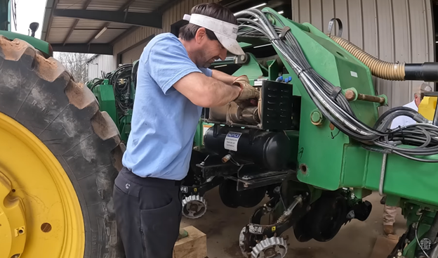 Home & Farm - Farmers must master many skills | News | advertisergleam.com