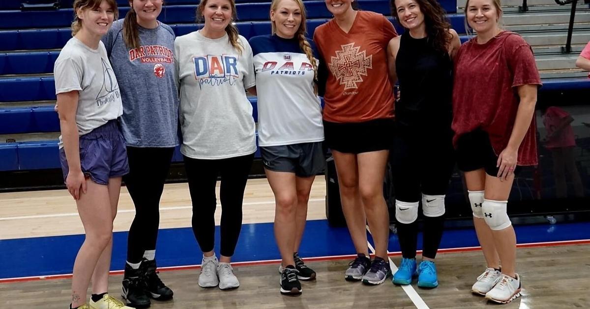 AdvertiserGleam.com - Volleyball - What a week for the Patriots! image