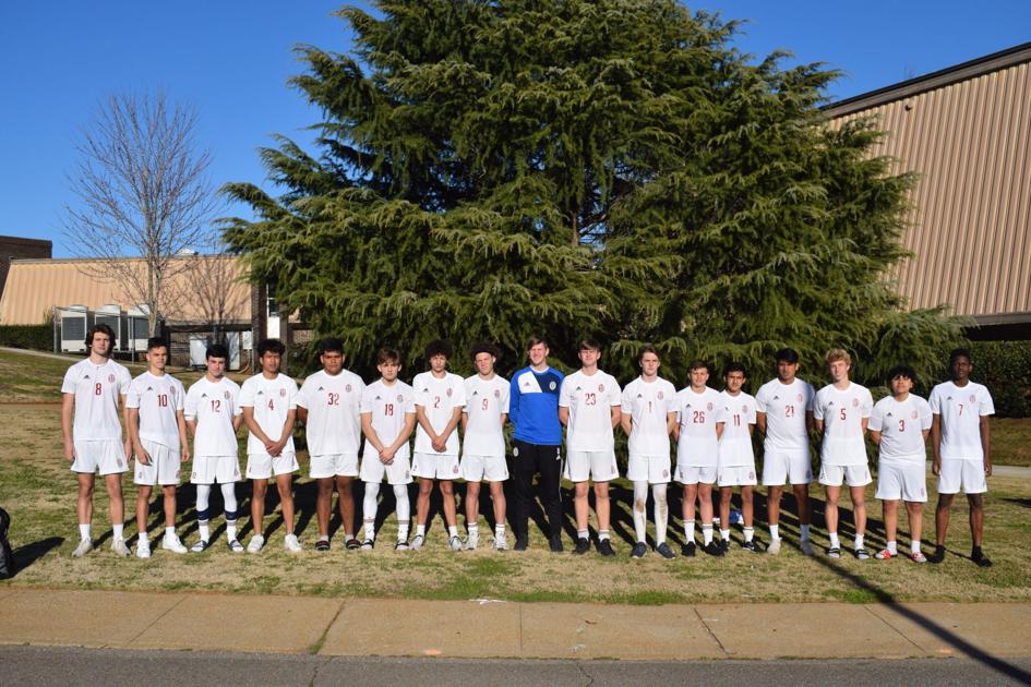 AdvertiserGleam.com - 'Cats soccer off to hot start image