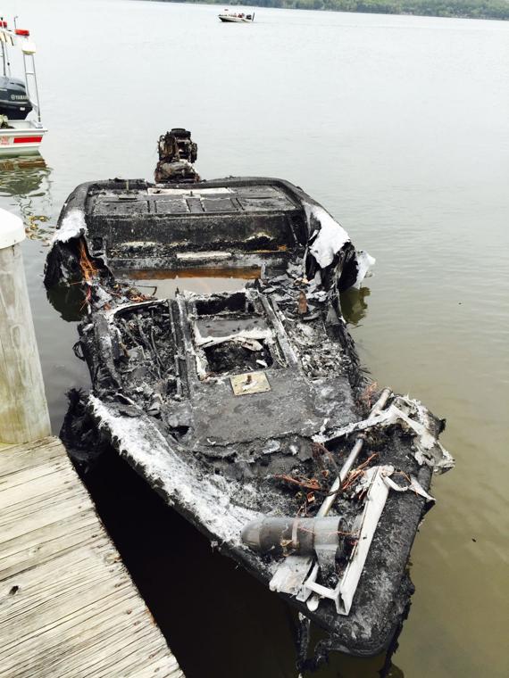 Boat Fire - The Advertiser-Gleam: Gallery