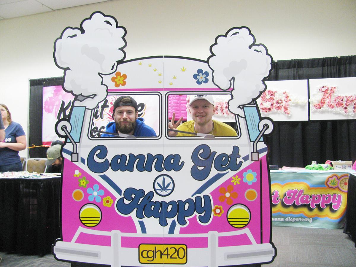 Canna Get Happy selfie van