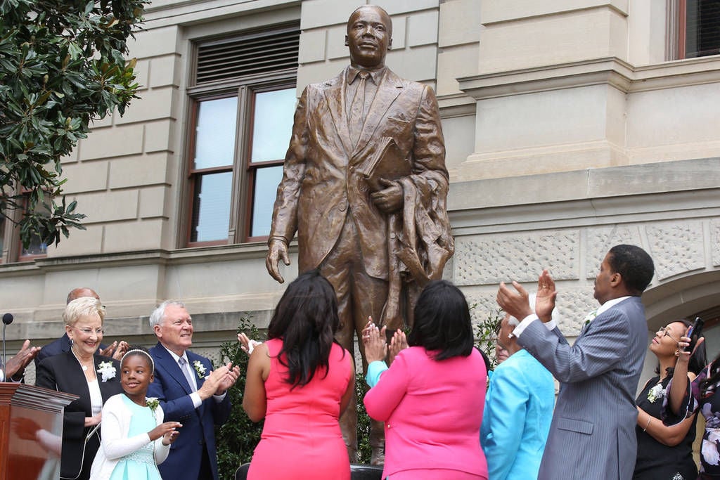 Statue Of The Rev. Martin Luther King Jr. Unveiled At Georgia Capitol ...