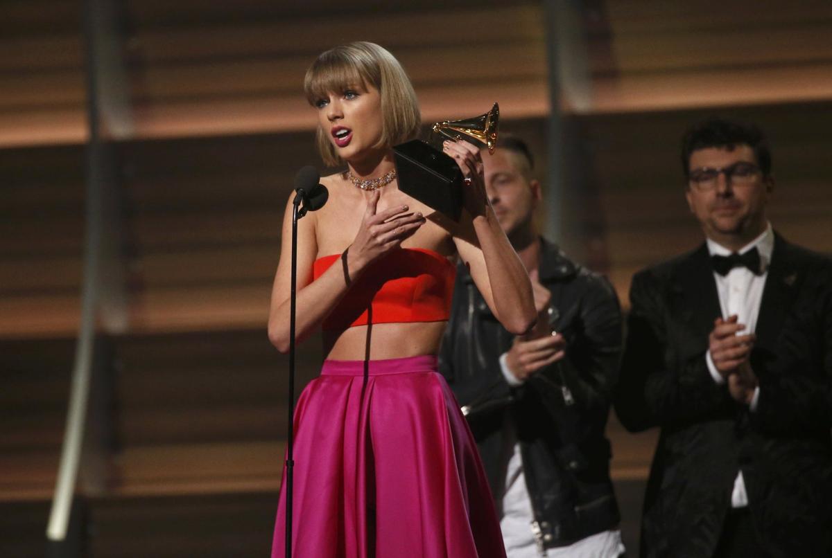 Taylor Swift's '1989' wins top album at 2016 Grammys