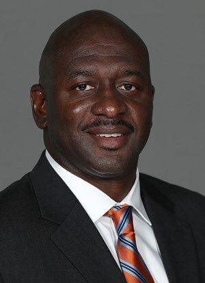 Former Mitchell-Baker star Al Pinkins named interim head basketball coach  at Florida | Sports 