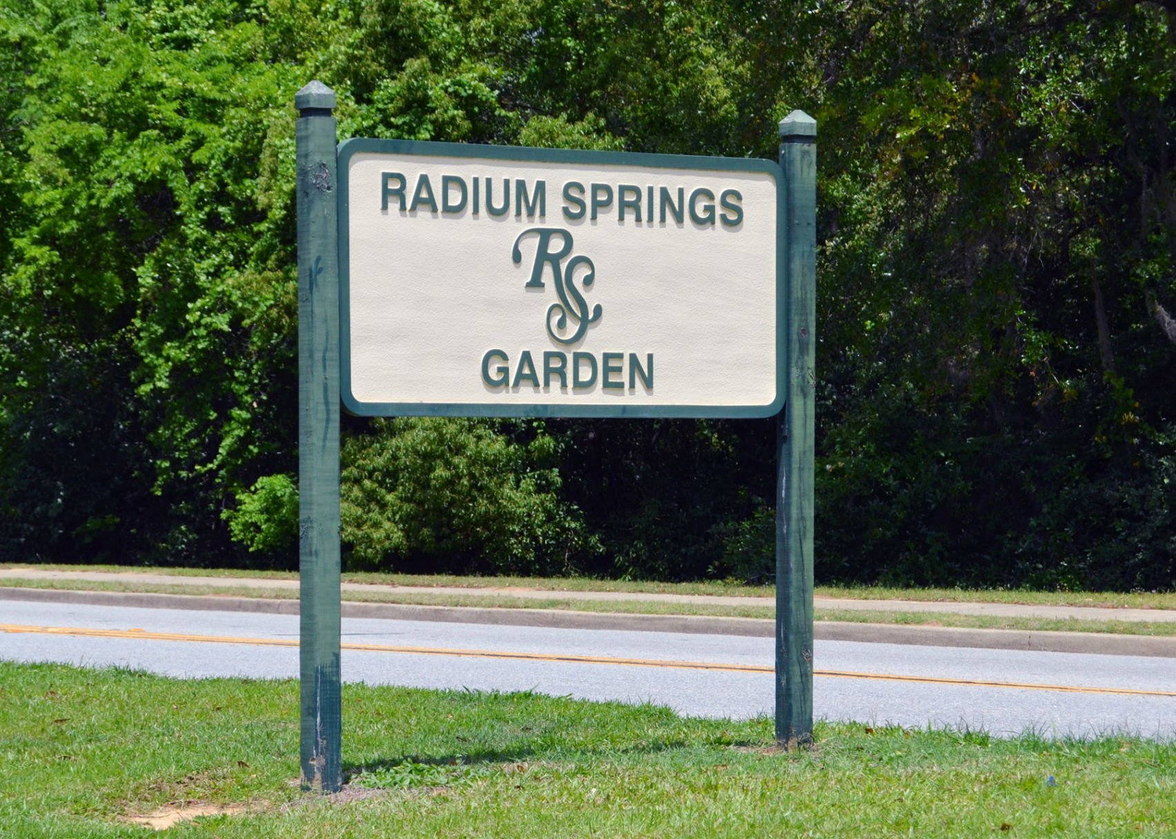 radium springs garden