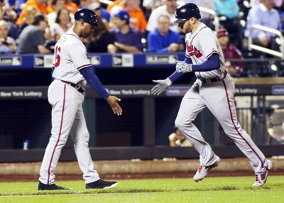 Freddie Freeman is going to be a dad