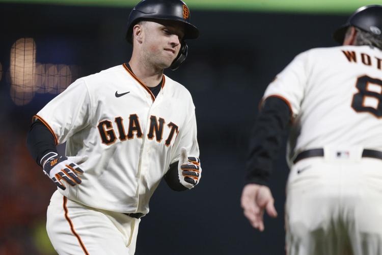 Giants catcher Buster Posey will announce retirement - Los Angeles