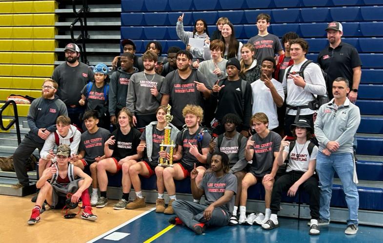 Lee County wrestlers take region title at duals | Sports 