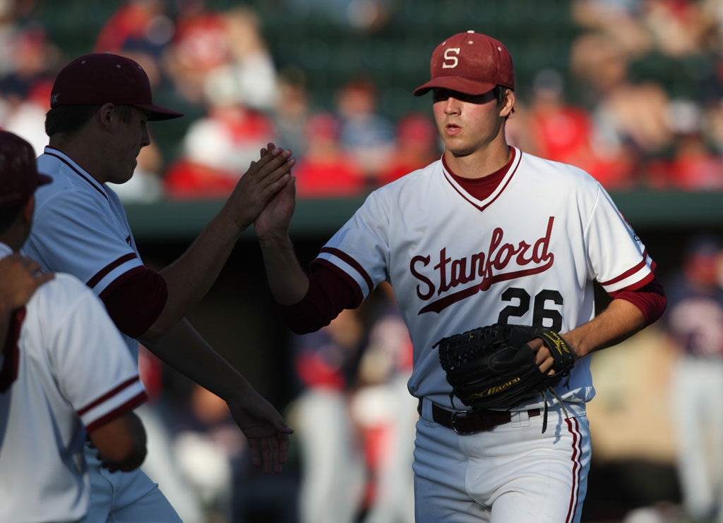 COLLEGE BASEBALL ROUNDUP