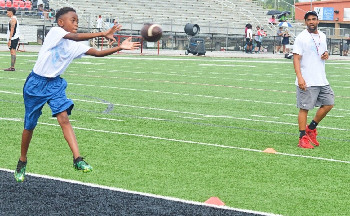 Lee County grad Tory Carter makes NFL debut with Tennessee Titans, Sports