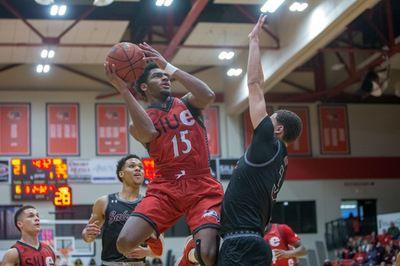 Men S Basketball Falls 82 61 To Siuc In Front Of Season High Crowd