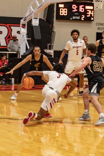 Men's basketball opens season with strong win against Eureka