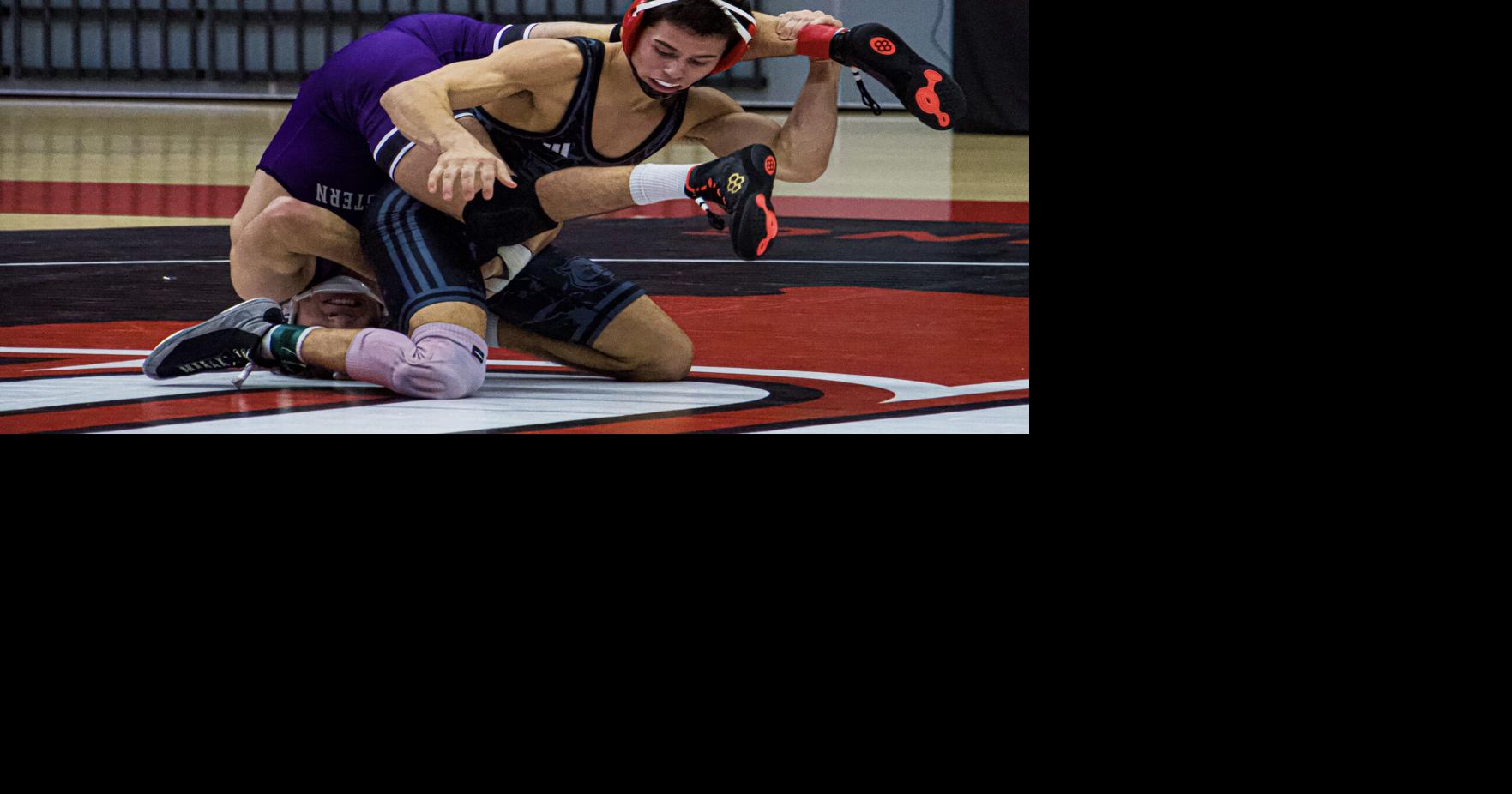 Wrestling kicks off season with win over Northwestern | Sports ...