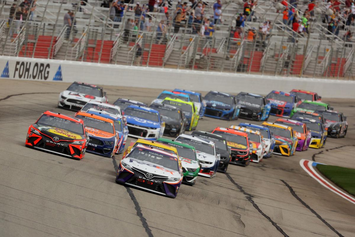 Nascar Heads To The Dirt Banks In Bristol For Trucks Cup Sports Alexcityoutlook Com