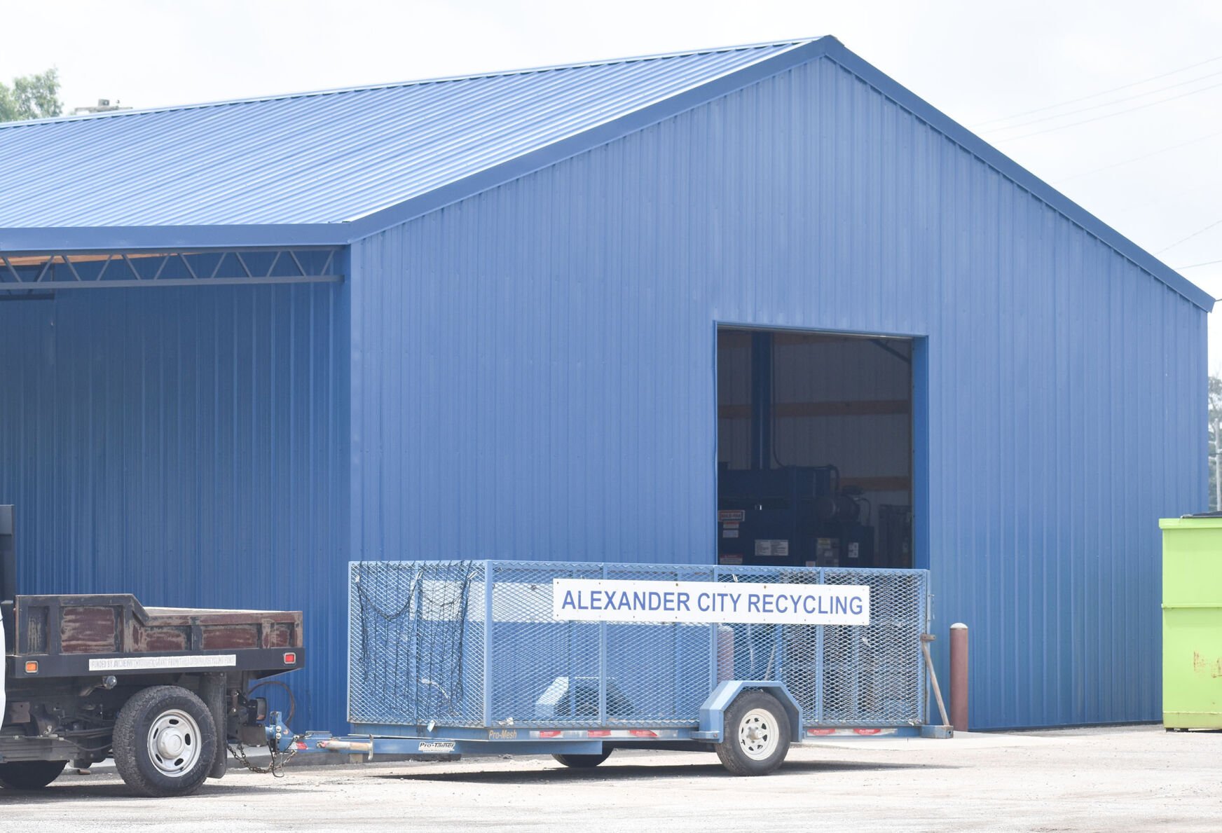 061425 bobby tapley recycling center.jpg
