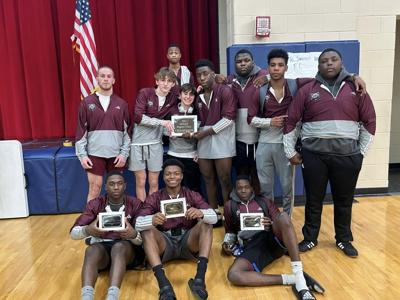 BR wrestling wins region duals