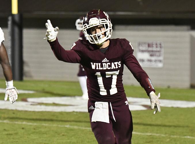 Linebacker: Caiden Hyde, Benjamin Russell sophomore