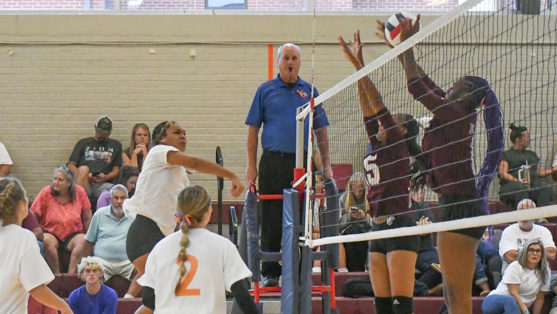 090724 BR vs HBS Volleyball6.jpg