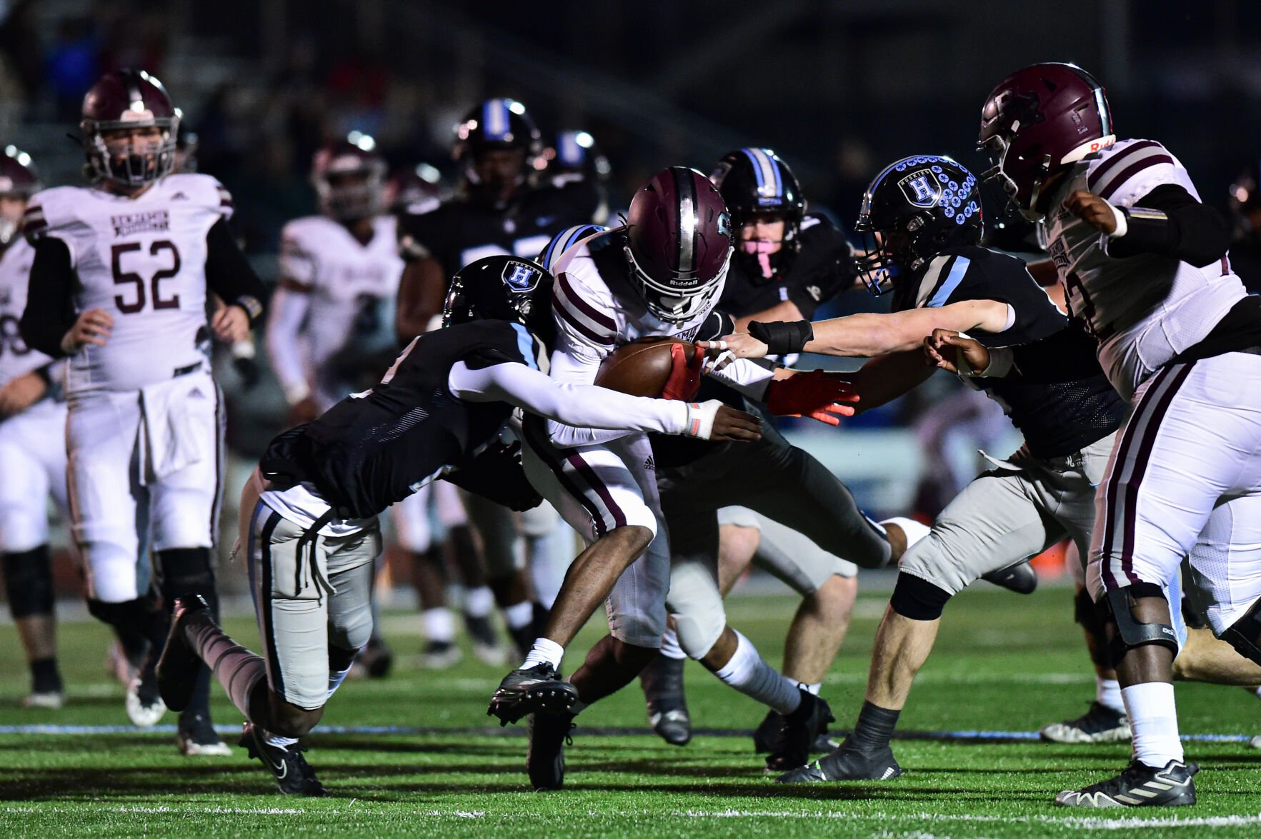 Helena hosts Benjamin Russell in a regional matchup