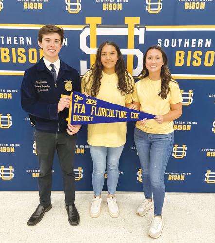 043025 DHS FFA going to state photo 1.jpg