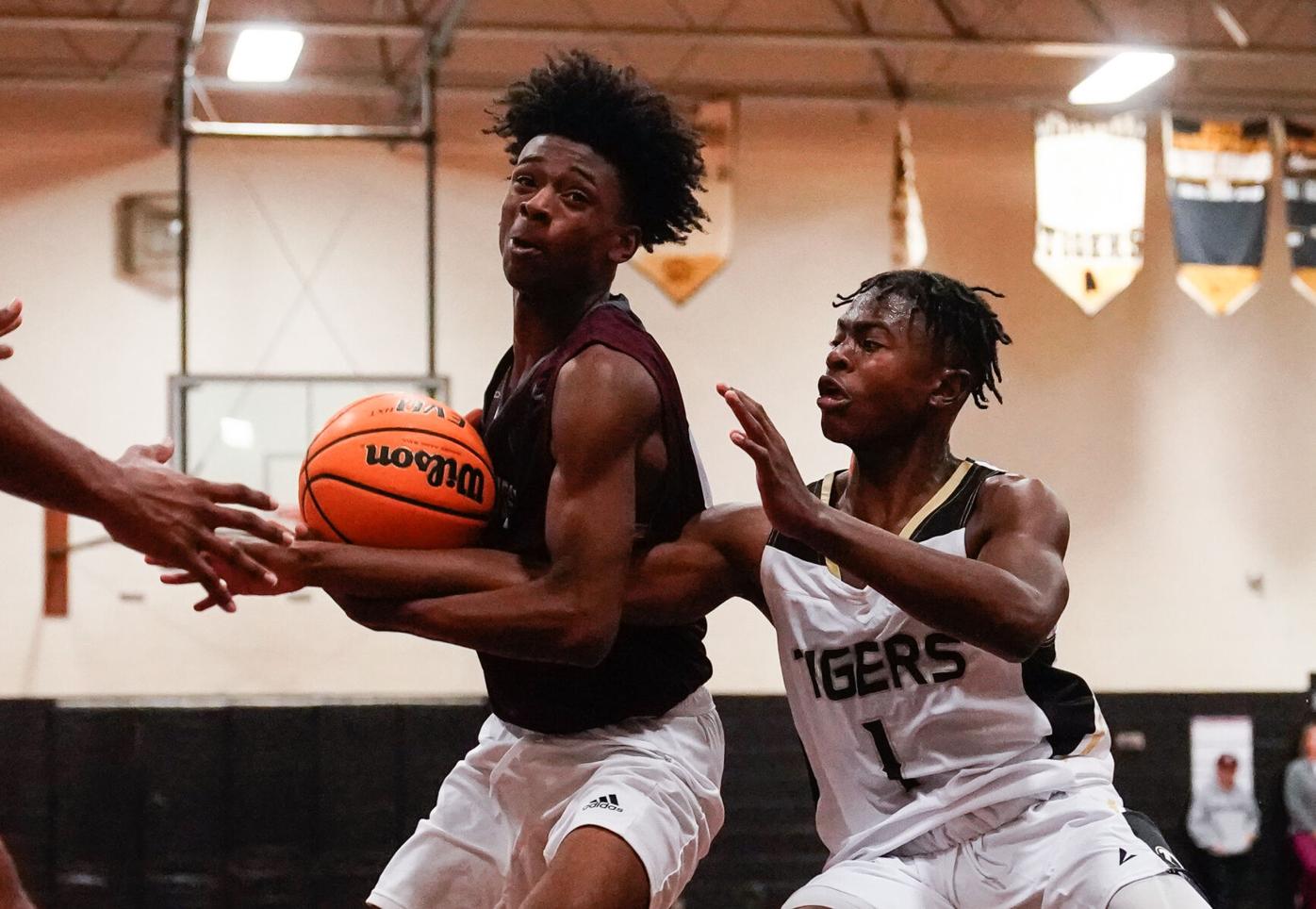 Benjamin Russell Basketball vs Dadeville