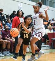 PHOTOS: Benjamin Russell, Dadeville split hoops doubleheader