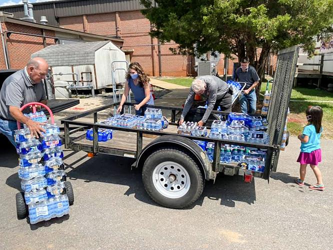 0912 Water Donation1.jpg