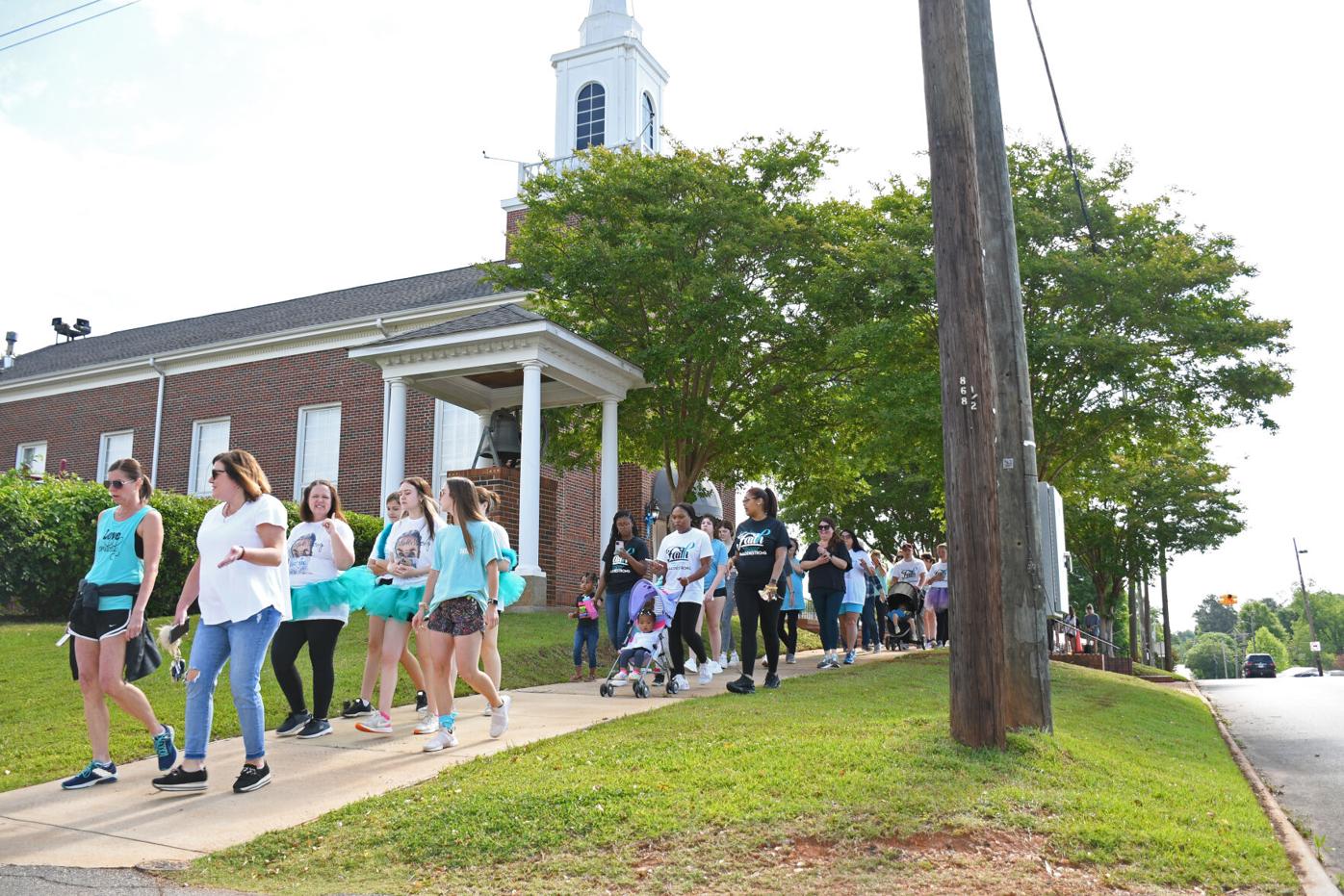 0512 ovarian cancer walk131.JPG