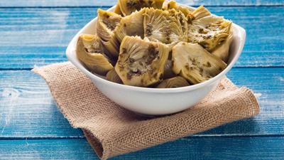 22 foods and beverages that help with bloating