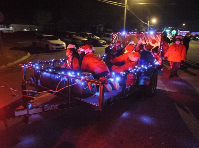 Alexander City Chamber hosts annual Christmas parade Arts