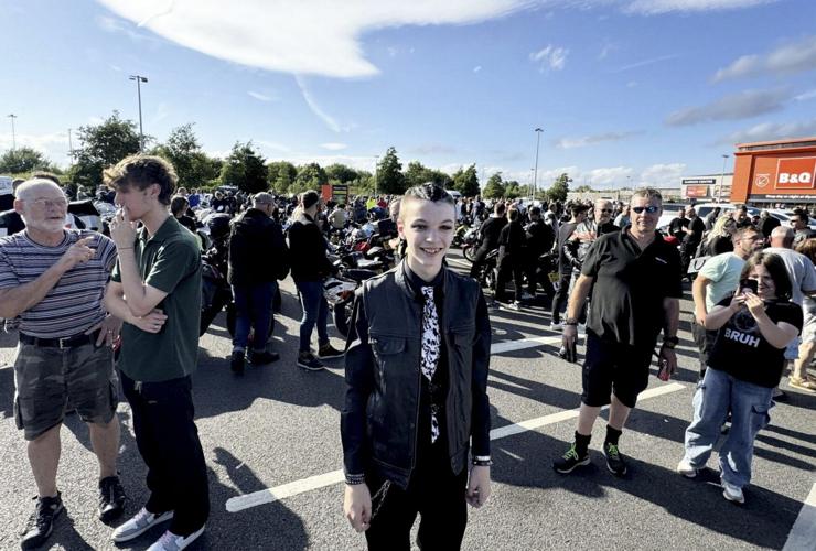 1,500 bikers show up to escort motorcycle-loving teen to prom after he got bullied