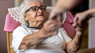 How in-home care can reduce stress for families