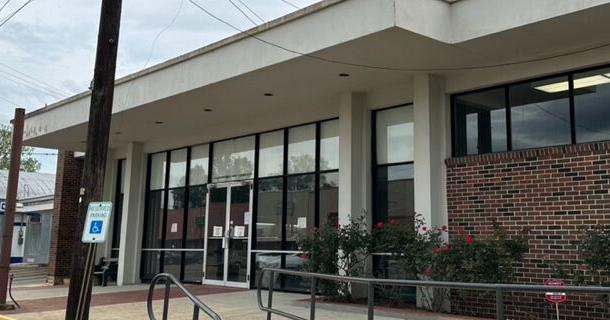 Amite's Office of Motor Vehicles reopens in former First Guaranty Bank