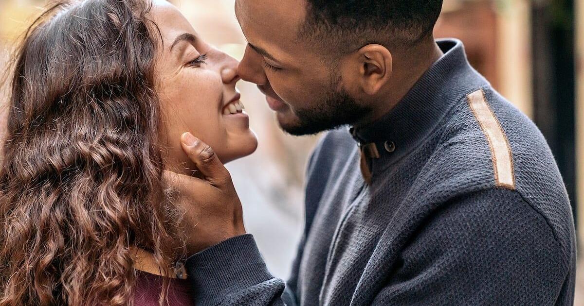 Scientists Say Kissing Began Long Before Humans Existed