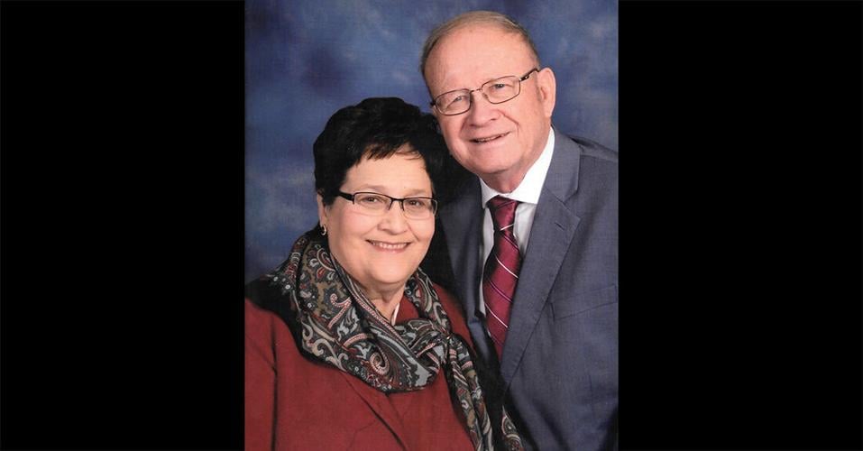 John and Eileen Lindahl To Celebrate 50th Anniversary