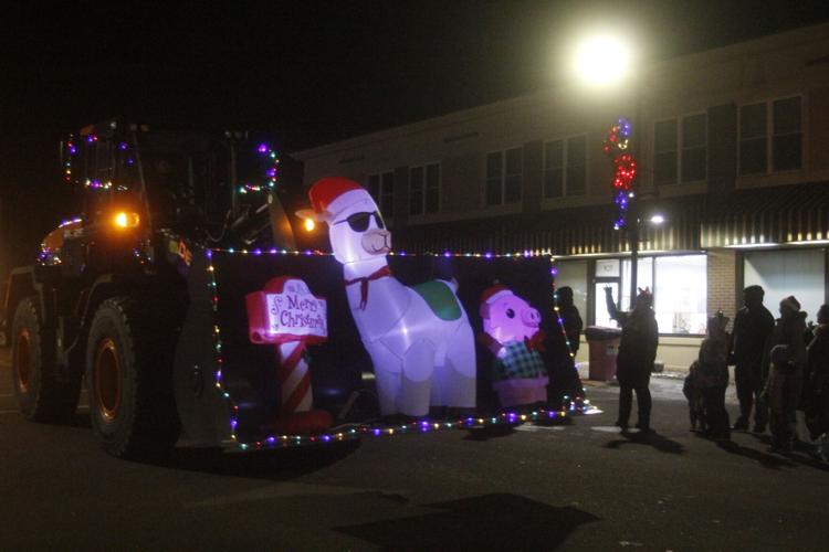 Christmas has come Annual Christmas parade draws crowd to 5th Avenue