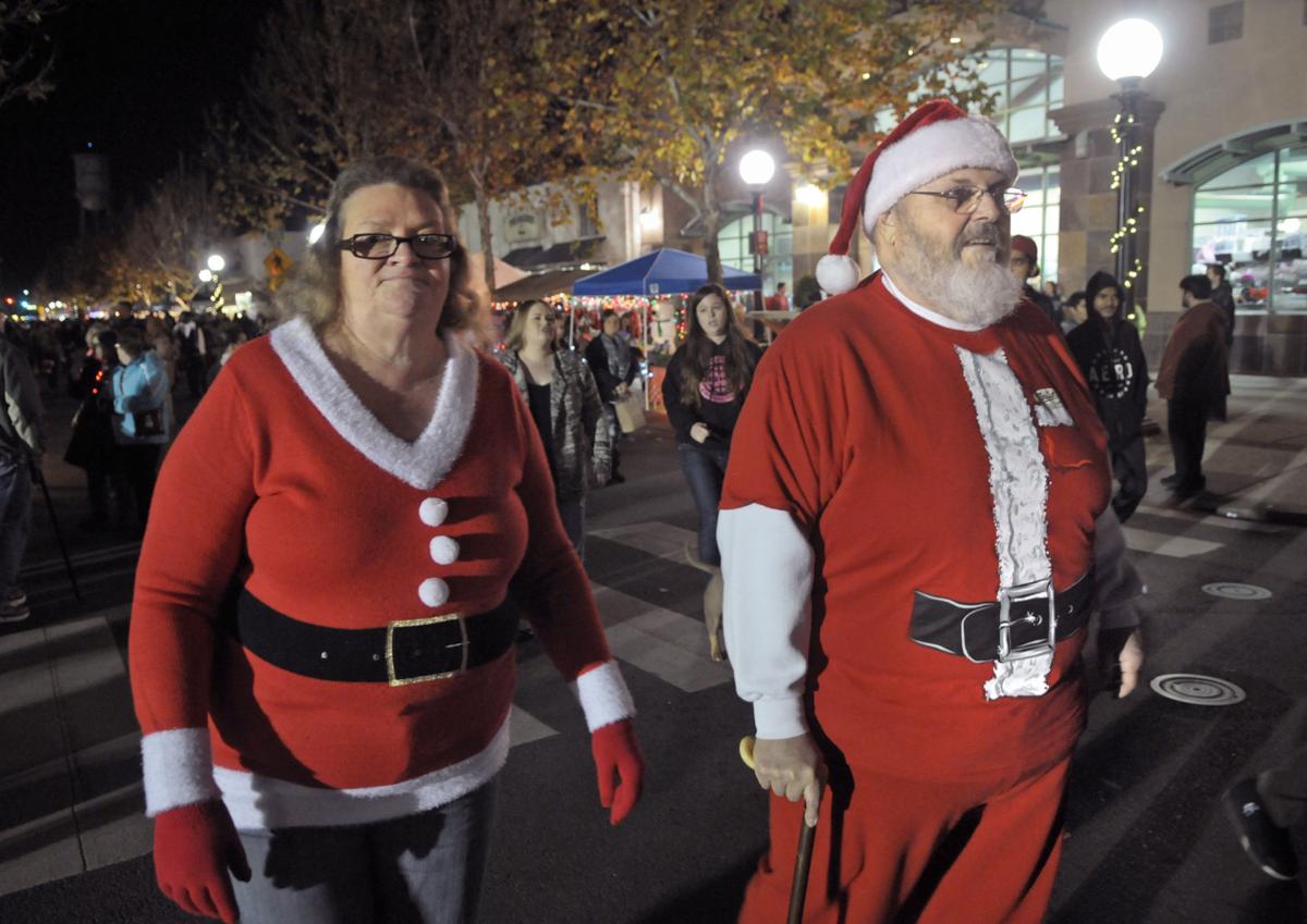 Yuba City Christmas Stroll 2022 Stroll Lights Up Plumas Street | News | Appeal-Democrat.com