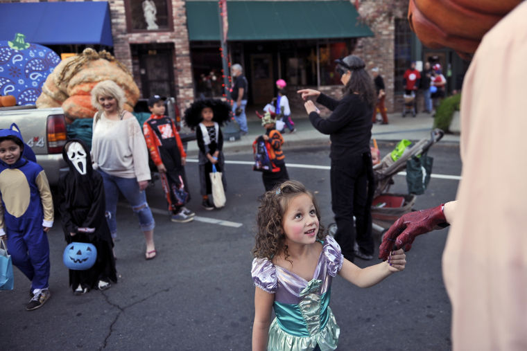 Scarysville Halloween in Marysville Photo Gallery