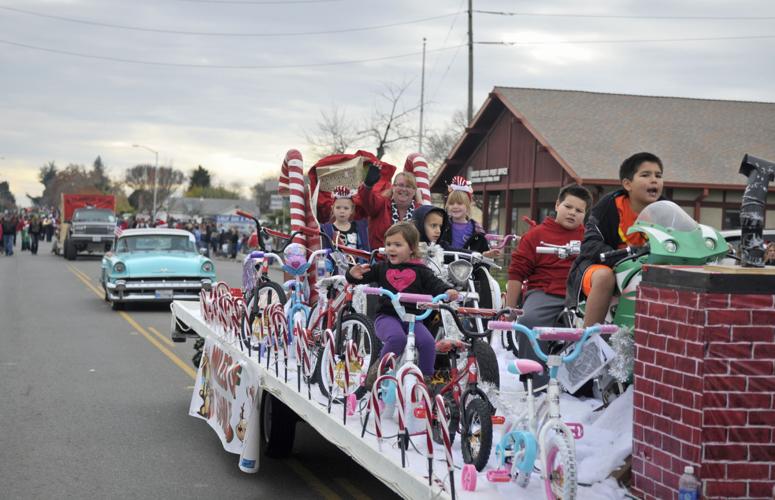 Olivehurst turns out for parade News